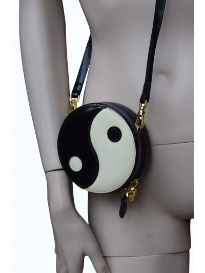 moschino-1744.jpg